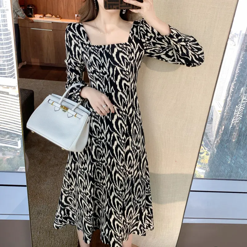 

Платье-миди женское с квадратным вырезом, Элегантная Модная винтажная Повседневная Уличная одежда с длинным рукавом, с принтом зебры, в Кор...