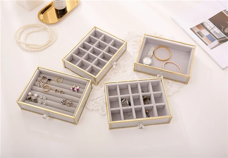 Шкатулка для ювелирных изделий в ретро стиле бокс с ветровым стеклом и