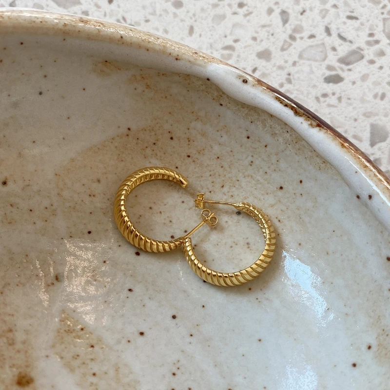 

Minimalist Design Hoop Earrings for Women 925 Sterling Silver Weaving Geometric Design Fashion Jewelry Bijoux Circle