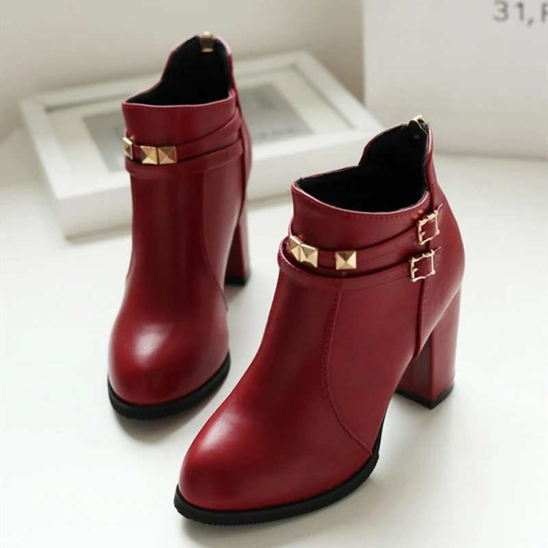 Осенние женские ботильоны Модные с пряжкой Повседневные туфли заклепками из
