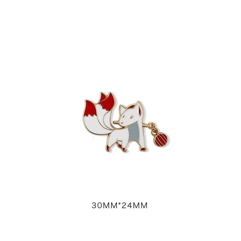 Little Fox Brooch Cute Japanese Cartoon Antique Student Badge Neckline Pin Men and Women Bag Ornaments Chest Ornament Couple |