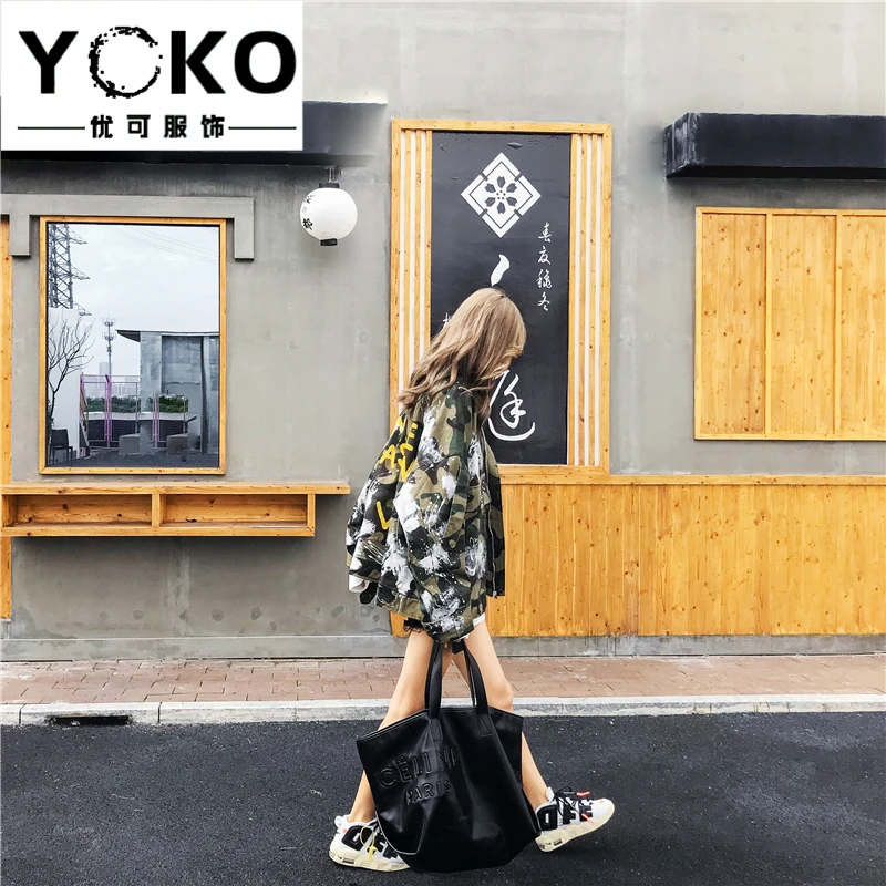 YOKO/Весенняя джинсовая куртка с граффити женская уличная Свободная капюшоном в
