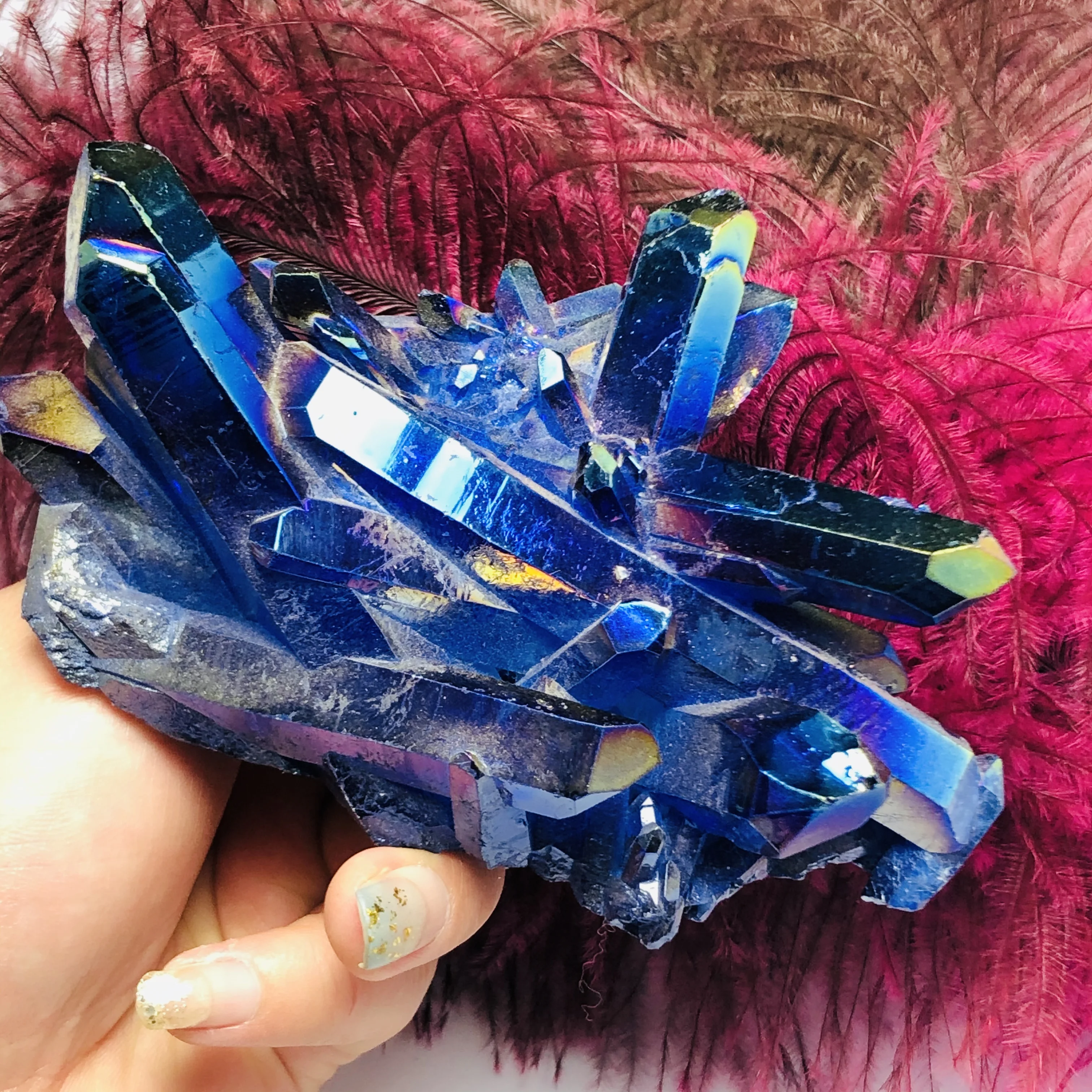 Красивый и красочный синий ореол кварцевый кристалл титан висят силиконовый