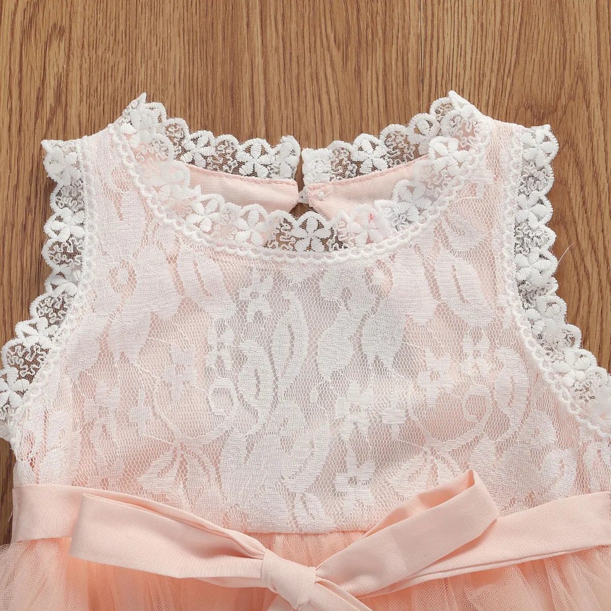 Детские комбинезоны для маленьких девочек Розовые без рукавов с кружевными