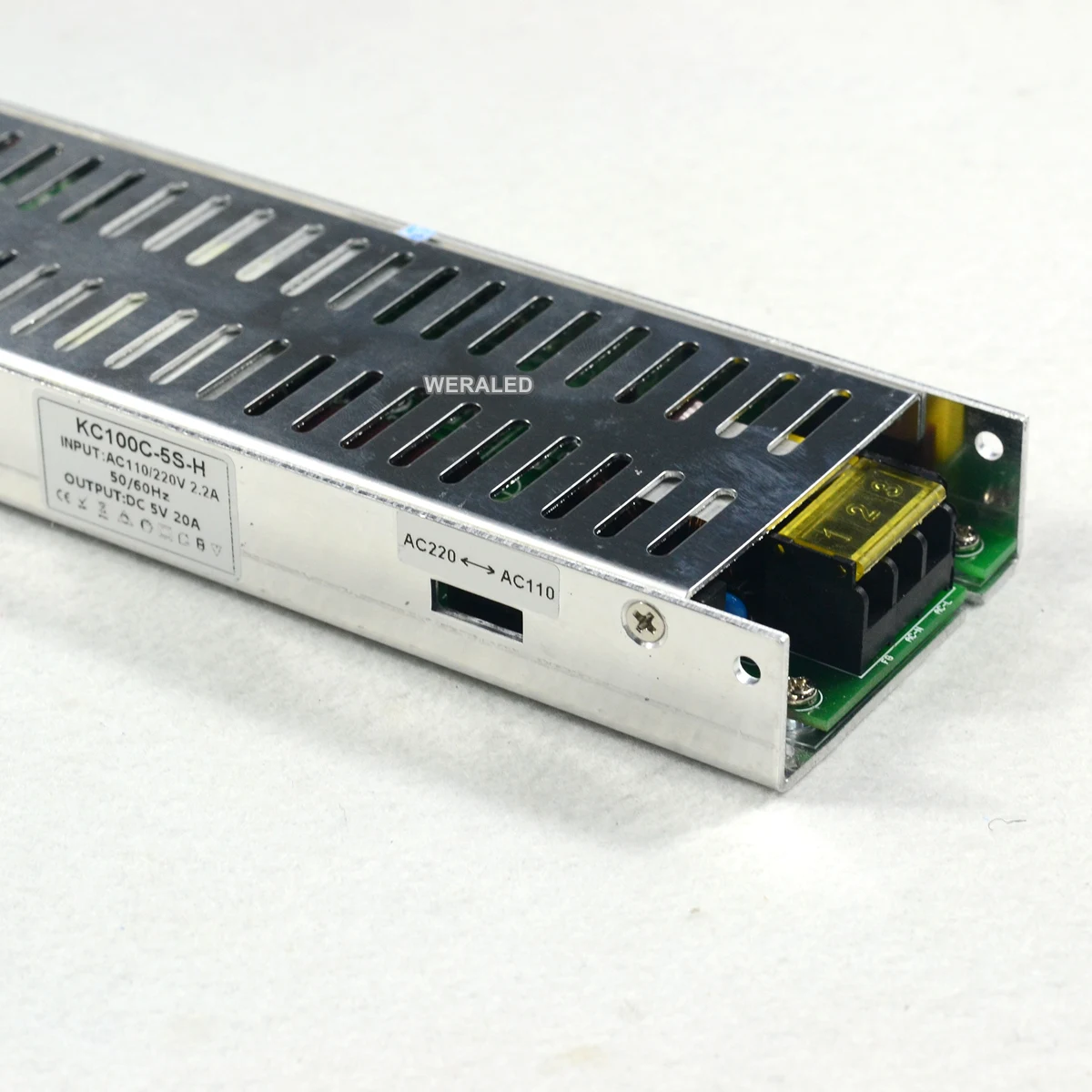 Заводская цена 5 в 20A 100 Вт светодиодный дисплей автомобиля источник питания Вход