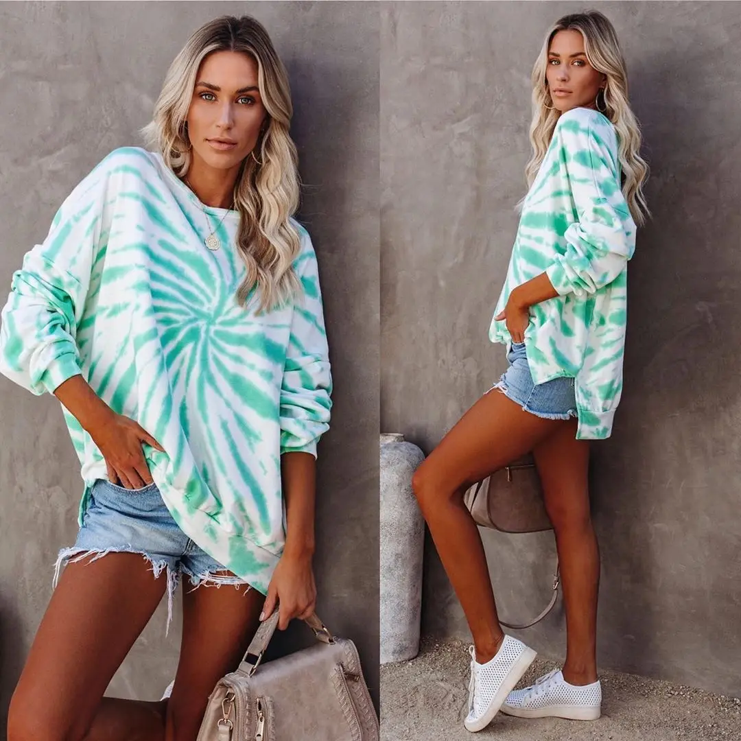 

2020 autumn and winter new European and American women's gradient color long-sleeved tie-dye loose top round neck T-shirt