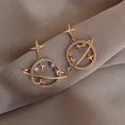 Женские серьги-гвоздики с искусственным жемчугом, элегантные висячие серьги в форме цветка, корейская бижутерия, 2021