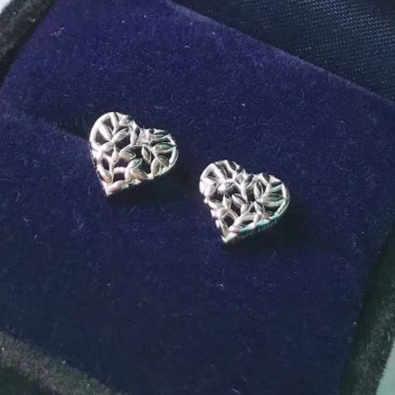 

S925 classic fashion high quality love gift ladies sterling silver heart-shaped bizarre earrings,