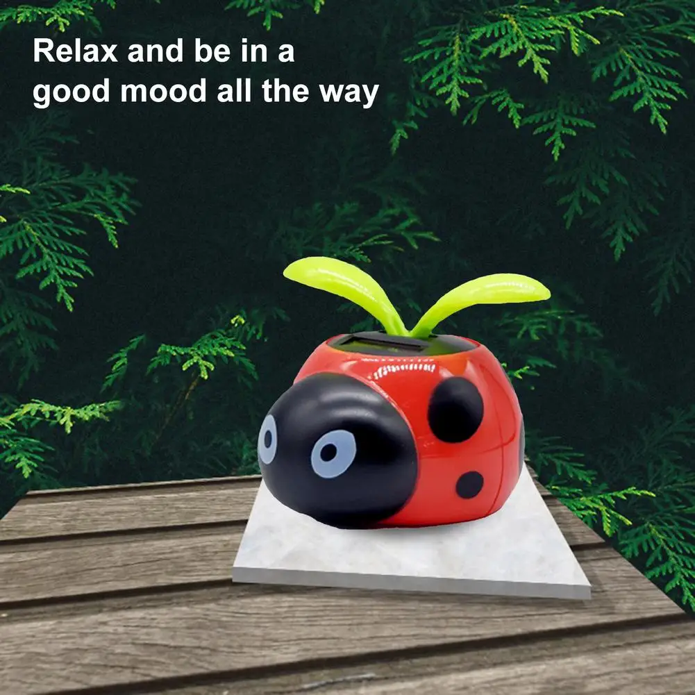 Цветной декоративный цветок на солнечной батарее для приборной панели