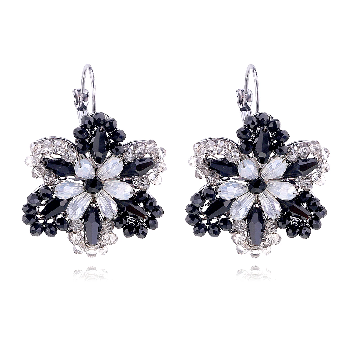 Женские серьги гвоздики с бусинами черного цвета|Серьги-гвоздики| |