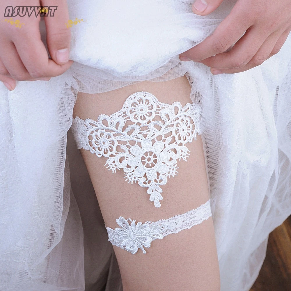 Очаровательная свадебная Кружевная подвязка подвязки с белый сексуальные бедра
