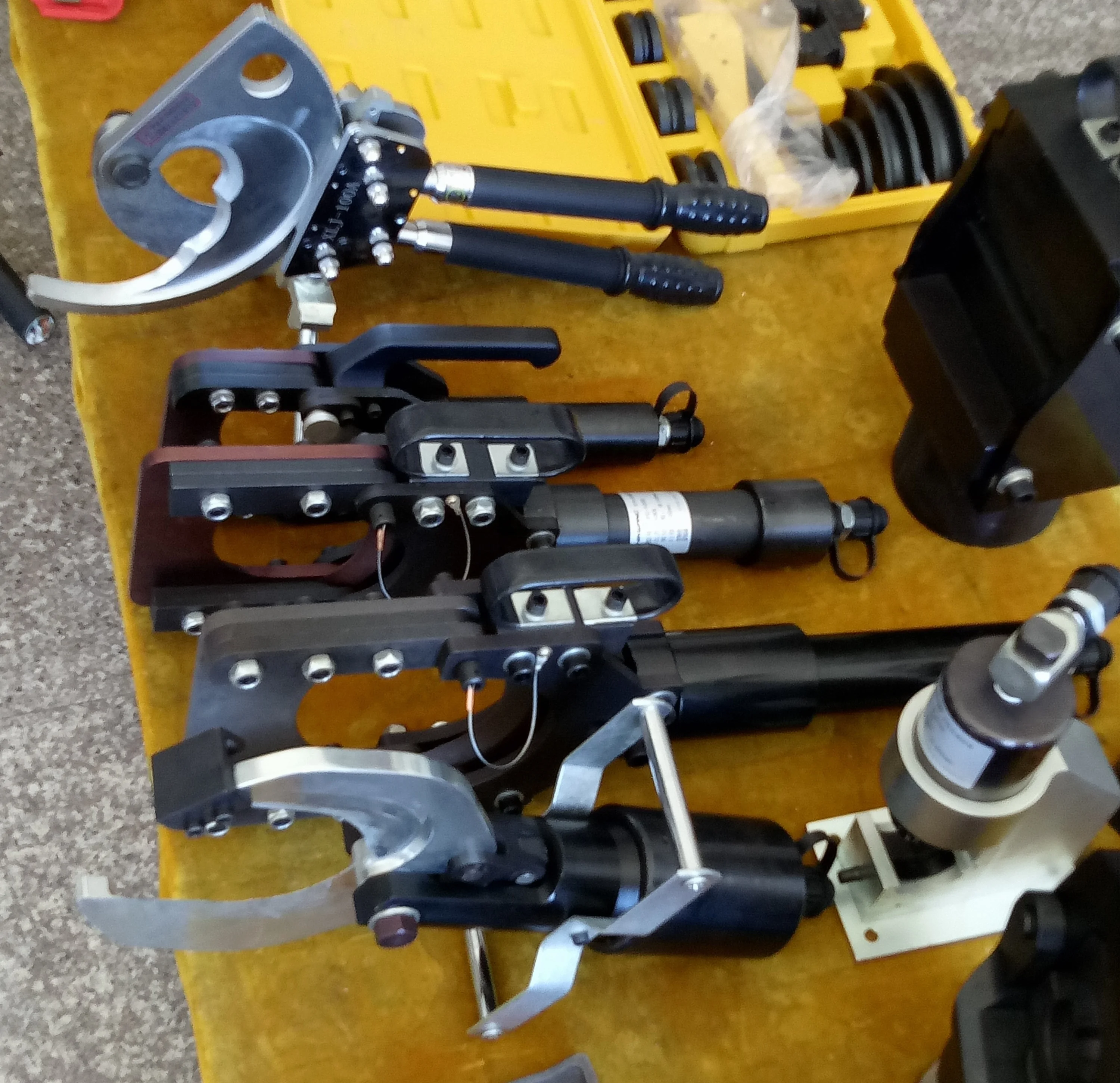 

Portable Hydraulic Manual Cable Wire Cutter Cutting Machine For Sale