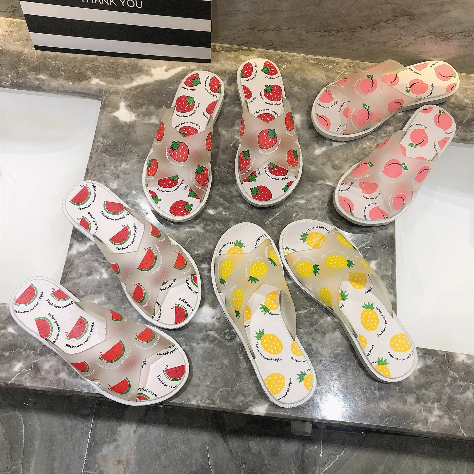 Новинка 2020 года Универсальные пляжные шлепанцы с фруктовым принтом Домашняя