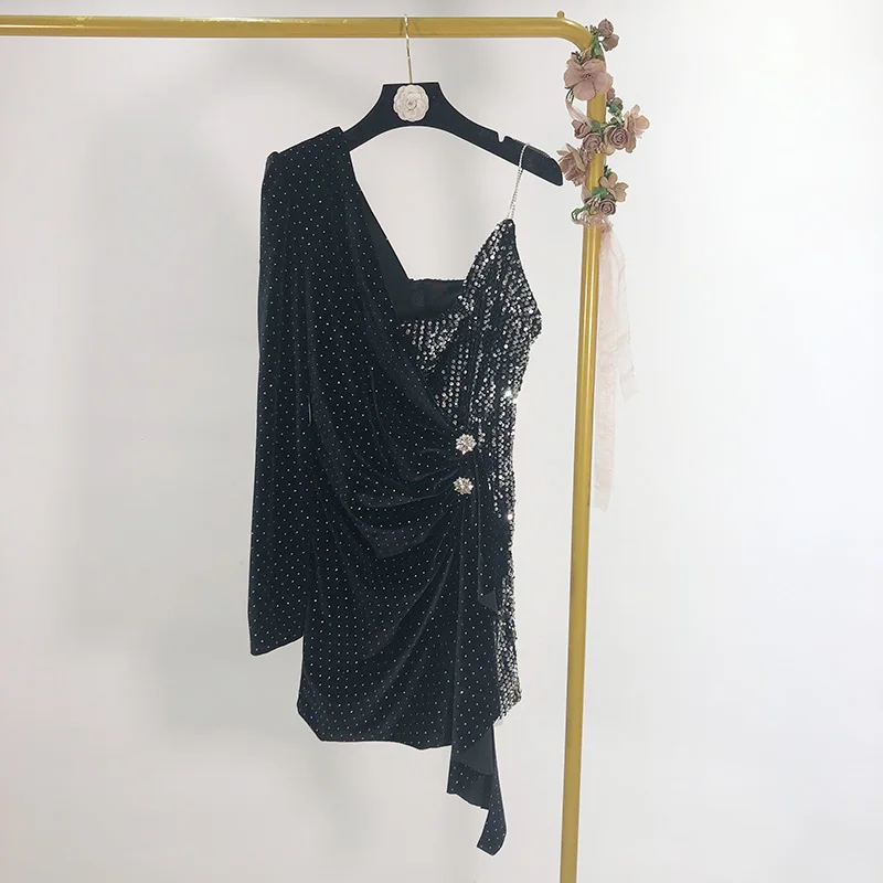 Пикантное лоскутное платье Cakucool с открытыми плечами и блестками V-образным