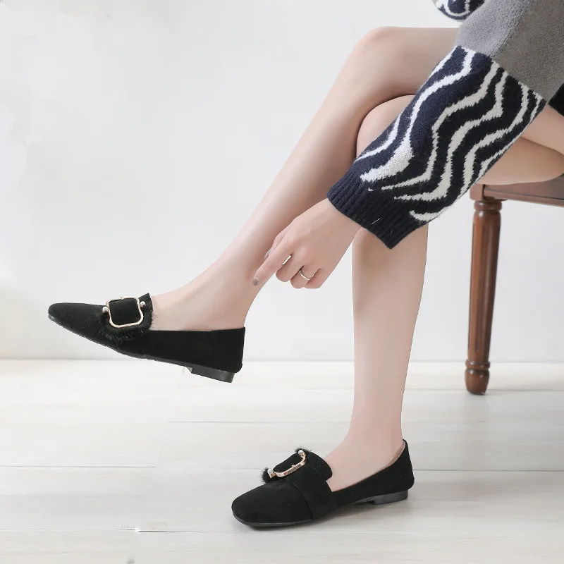 Женская зимняя обувь с кроличьим мехом лоферы на плоской подошве Осенняя пряжкой
