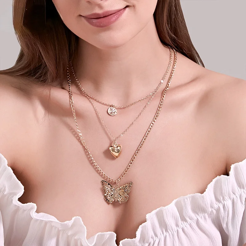 

Fashion Multilayer Love Hollow Butterfly Pendant Necklace for Women Exaggerated Necklaces Trend Sweater Chain Choker Jewelry