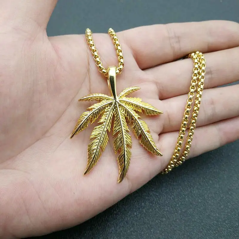 

POTCET Neutral Stainless Steel Jamaica Maple Leaf Titanium Steel Pendant Necklace Geometric Fashion Hip Hop Party Jewelry