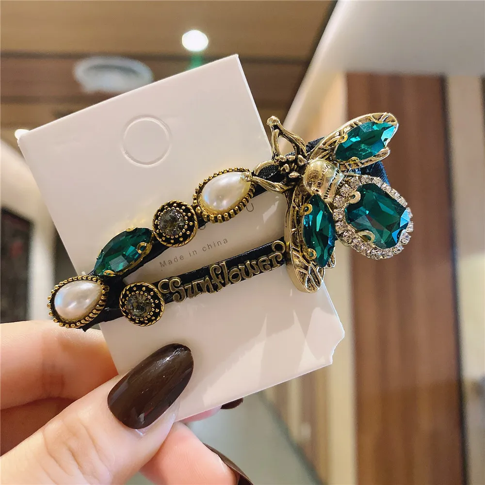 

Vintage Bee Sunflower Hairpin Green Crystal Hairpin Women's Handmade Female Cute Insect BB Hair Clips Jewelry Women Accessories