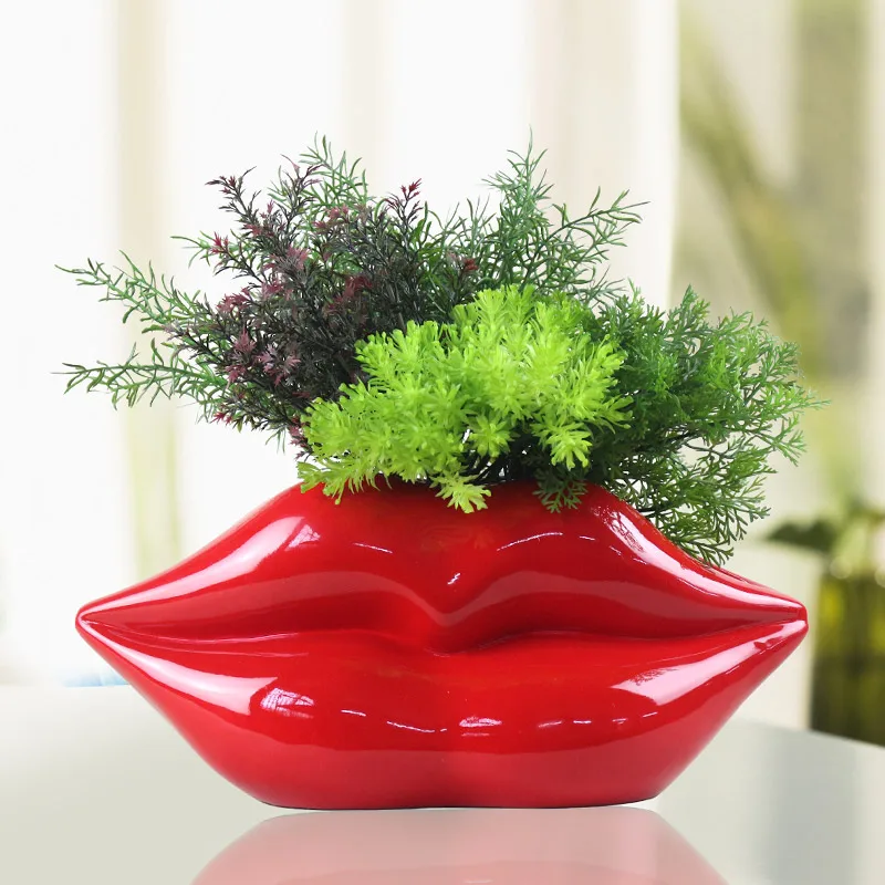 

Free shipping Lip Flower Vase Red Mouth Shaped Plant Pot Modern Resin Lips Vase Not Include Artificial Flower/green Plant