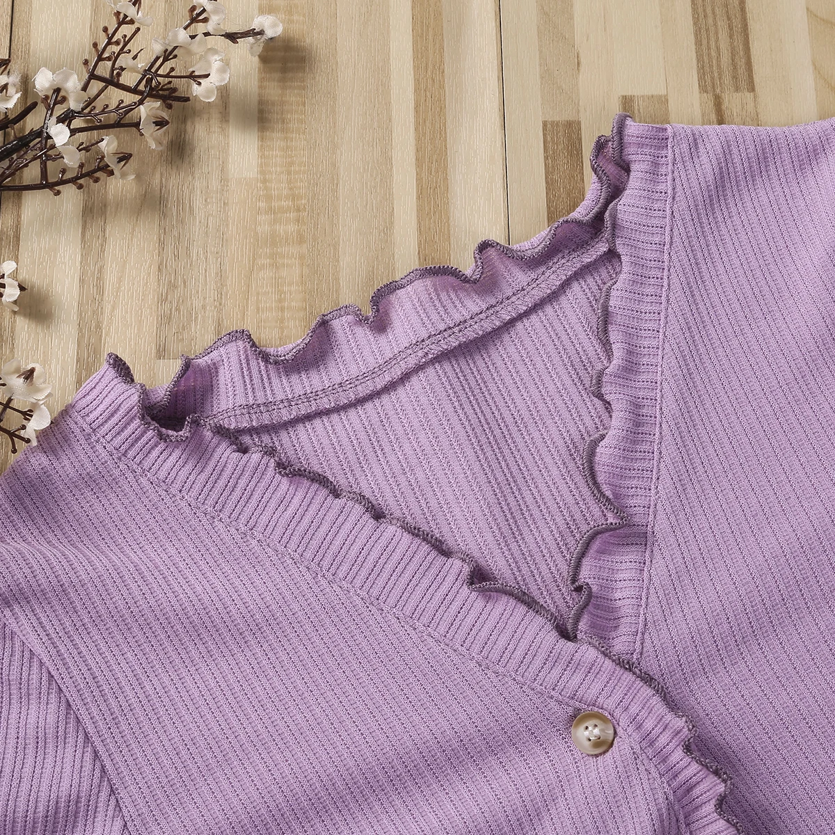 Женская Однотонная футболка с V-образным вырезом и коротким рукавом | одежда