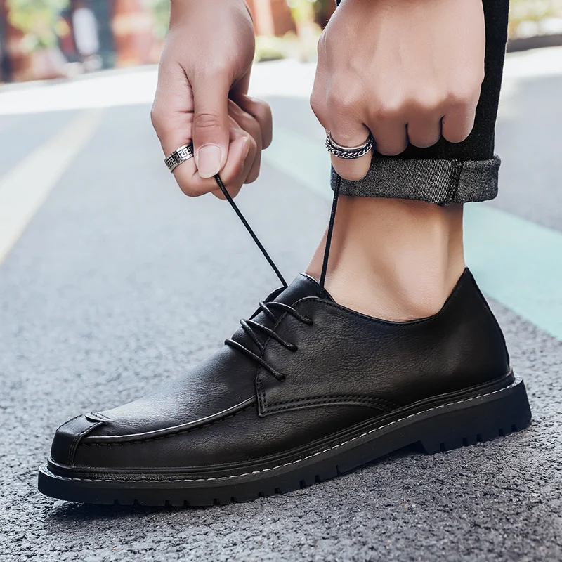 

Sneakerssport Light man 2020 mens sneaker spring male sapato leather cuero for para on sports solid casuales breathable