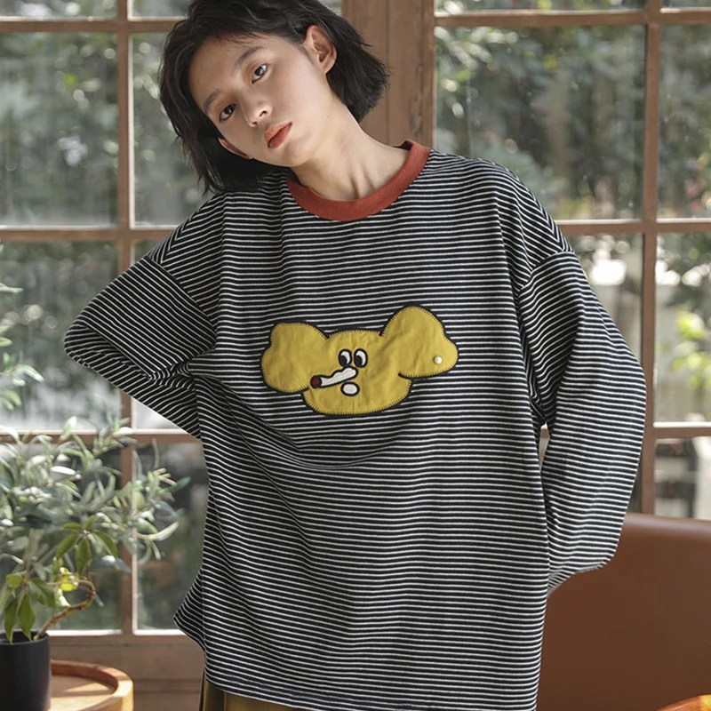 

Harajuku Fashion Cartoon Striped Print O-neck Long-sleeved T-shirt Autumn New Women's Warm Sweater Женские Футболки Блузки