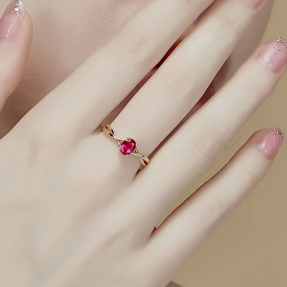 Womens Jewelry 925 Sterling Silver Red Crystal Rings Luxury Ladies Jewelry for Party Best Wedding Ring For Anniversary Simply