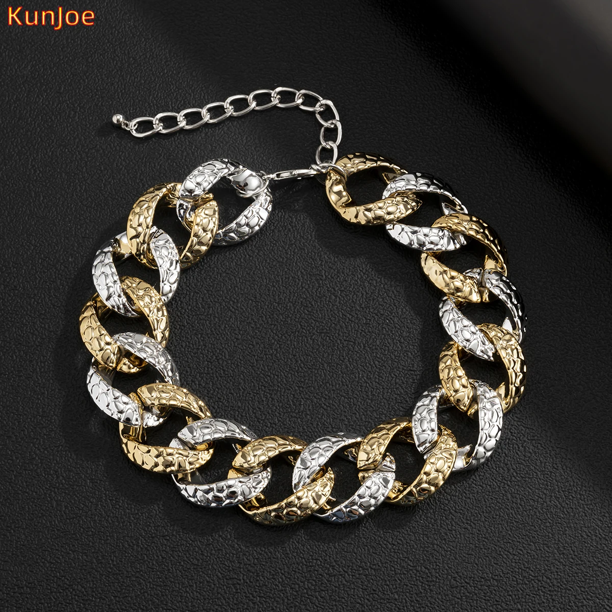 

KunJoe Fashion Punk Choker Necklace Exaggerated Hip Hop Big Chunky Gold Color Chain Necklace For Women Party Jewelry Cute Gifts