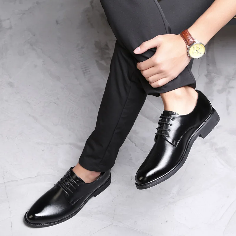 

Fashion Lace-up Men Leather Shoes Men Oxfords Fashion Casual Business Dress Men Shoes 2021 New Classic Leather Men'S Suits Shoes