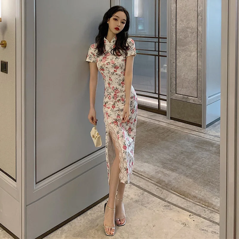 

Женское вечернее платье средней длины, с длинным рукавом