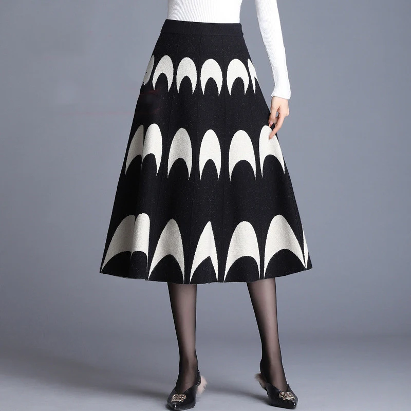 Женская юбка свитер в стиле ретро черная трикотажная длинная с принтом Луны и