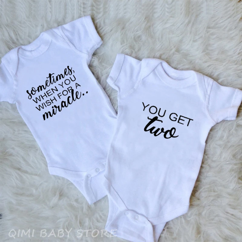 Для новорожденных близнецов одежда для маленьких мальчиков Хлопковая девочек с