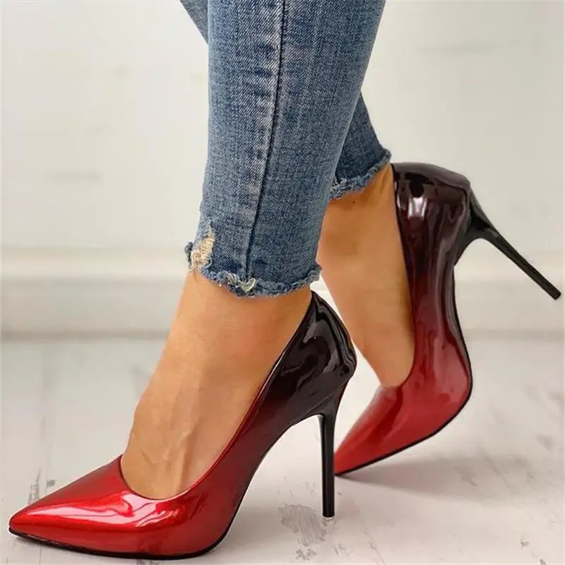 Босоножки на тонком каблуке Новинка Пикантные женские туфли смешанных цветов с