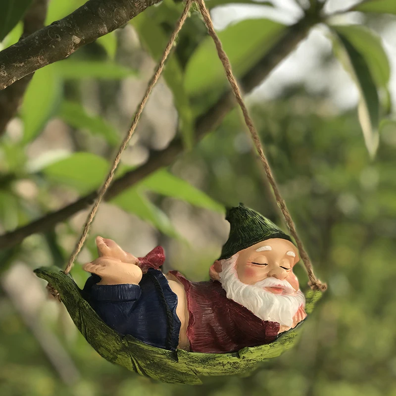 

Hanging Gnome Garden Statue Waterproof Resin Ornament Decorative Santa Doll Craft for Yard Lawn Gift L19cm*W9cm*H8cm HVR