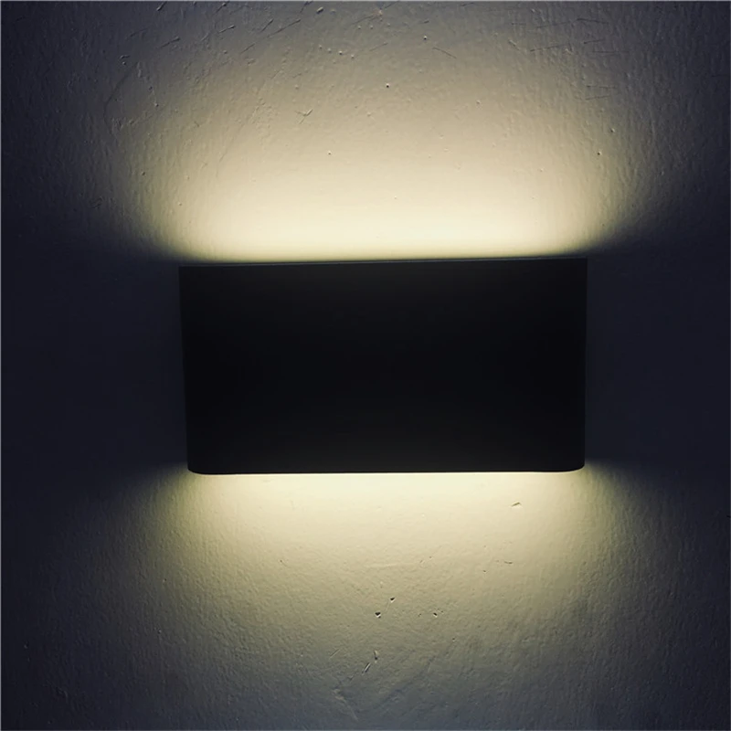 Warm white light Светодиодный настенный светильник черного цвета IP65, настенный светильник из алюминиевого сплава для патио, крыльца, Настенная декоративная лампа 110 В, 220 В, современный водонепроницаемый уличный светильник 12 Вт - Испускаемый цвет: Warm white light