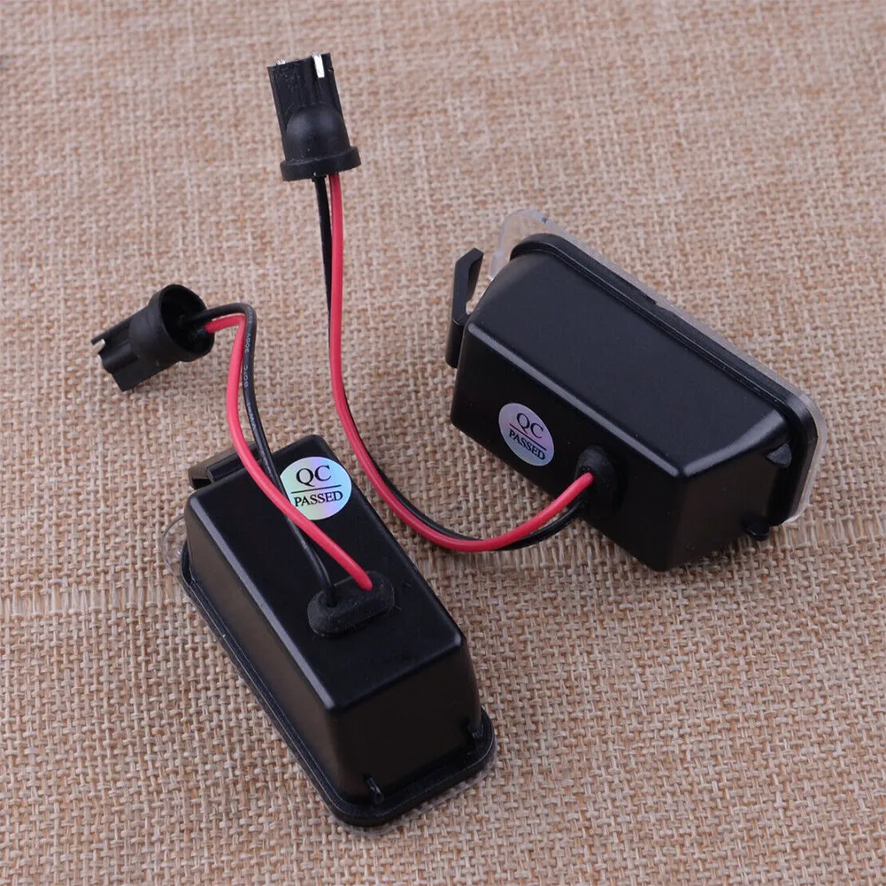 

2pcs Car Lights Accessories LED Number Licence Plate Light Lamp Bulb 5.8x2.5x2.4cm For Ford Fiesta Focus Galaxy C-max Parts