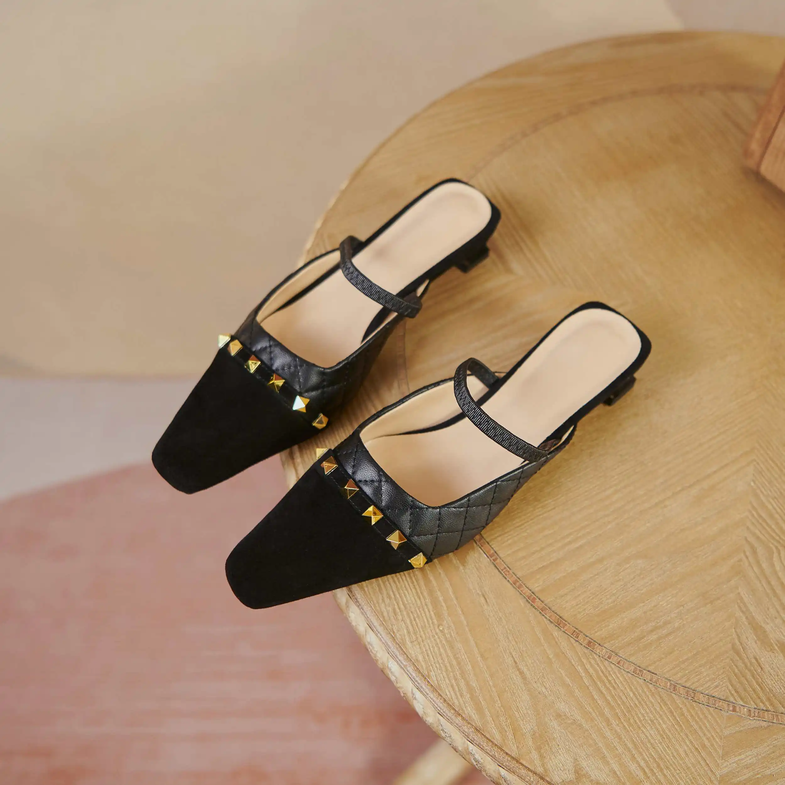 

Krazing pot hot big size genuine leather square toe low heels shallow rivets gentlewomen slip on summer women sandals shoes L2f2