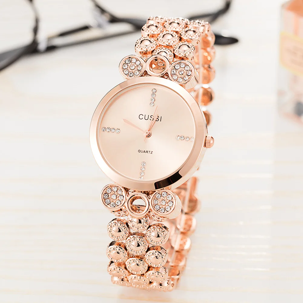 

2021 Women's Fashion Alloy Watch Atmosphere Diamond Dial Leisure Watch