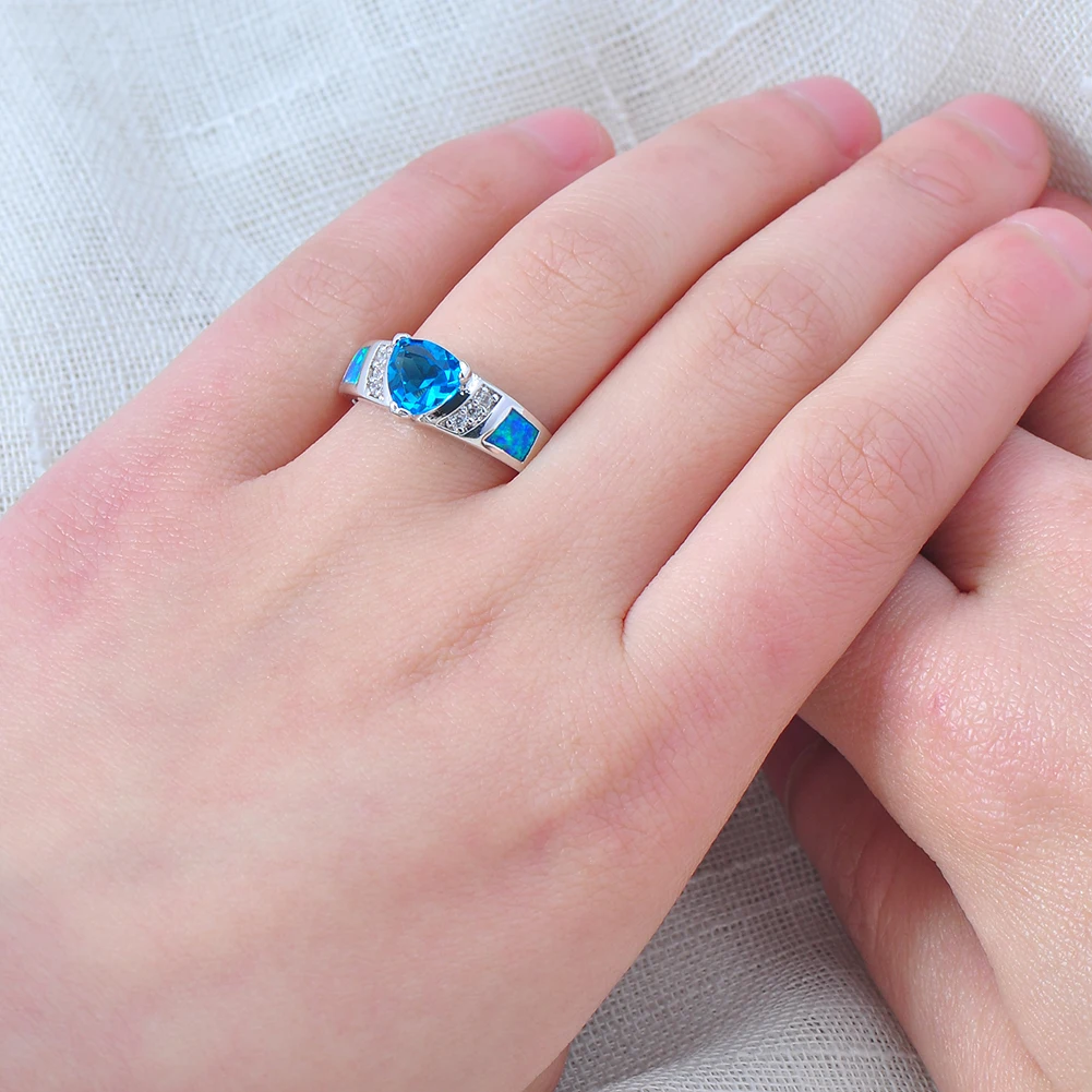 

Vintage Female Love Heart Crystal Ring Charm Silver Color Big Wedding Rings For Women Dainty Blue Opal Stone Engagement Ring