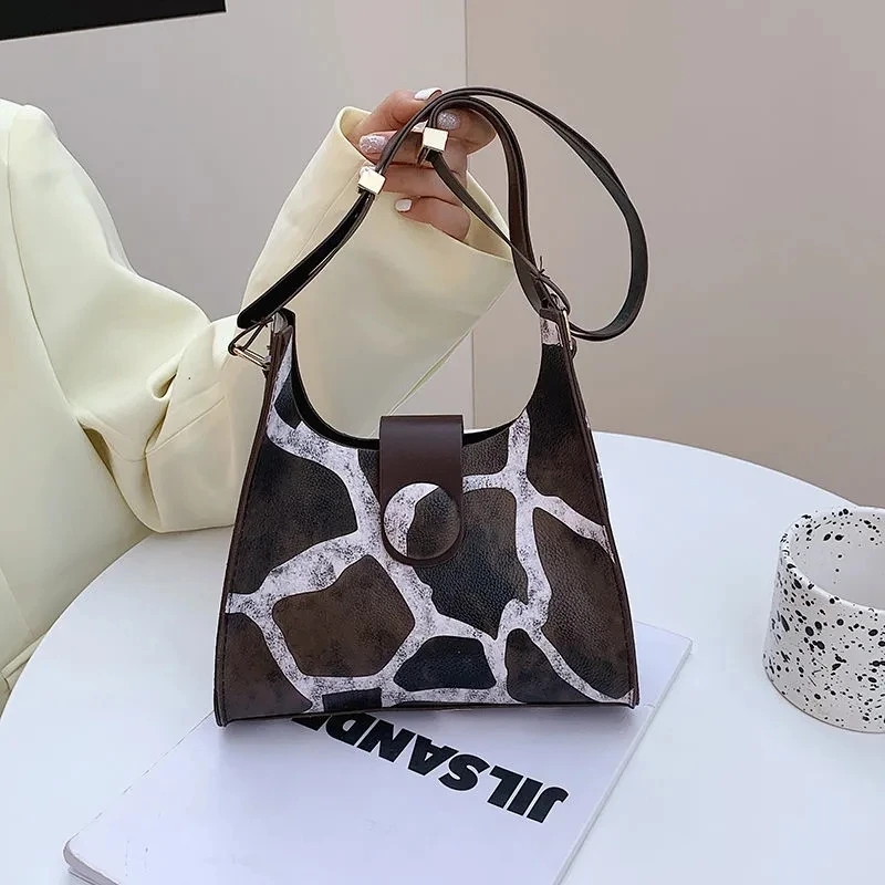 

Women Leopard Giraffe Print Bags Fashion Sac De Luxe Femme Handbag Street Travel Shoulder Underarm Purse Portable Bags ABG006