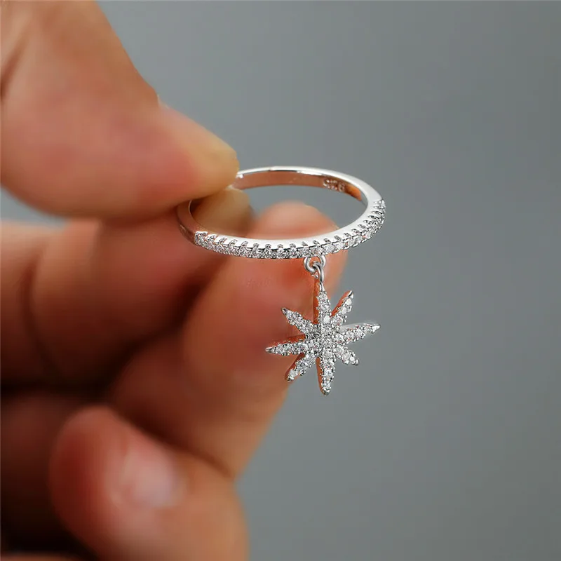 Женское кольцо с кристаллами регулируемое тонкое из белого золота розового