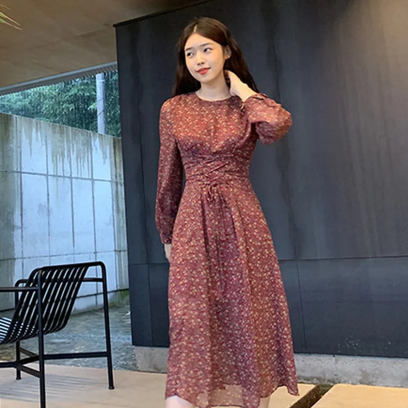 Женское винтажное платье на завязках вечерние ничное миди с цветочным принтом и