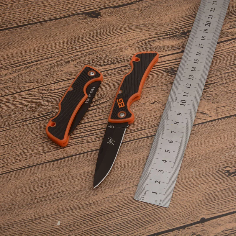 

Folding Pocket Outdoor Camping Knife 5CR13MOV Blade Rubber Handle Tactical Survival Fruit Knife EDC Tool GB932