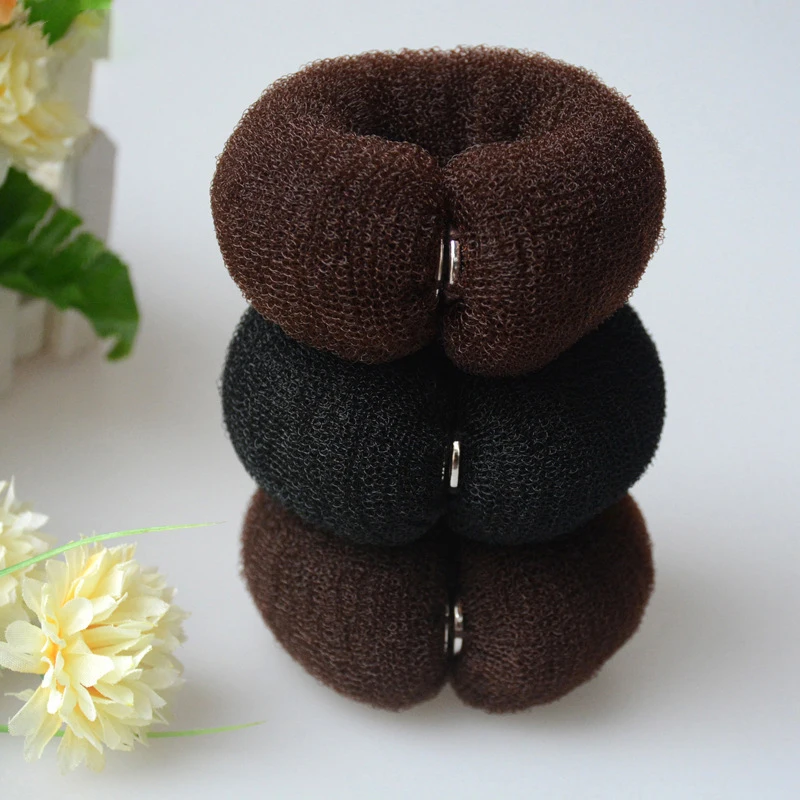 Уход за волосами аккуратные и аксессуары для самостоятельной завивки