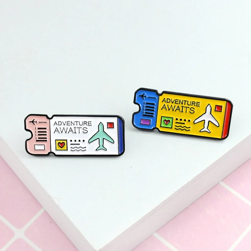 Брошка мультфильм авиабилетов эмали штырь Камера металлический подвесной