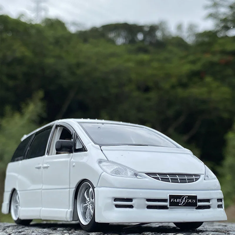 

1:32 TOYOTA Previa MPV Diecast Metal Alloy Car Model Toy Vehicles Car Model Sound Light Simulation Collection Childrens Toy Gift