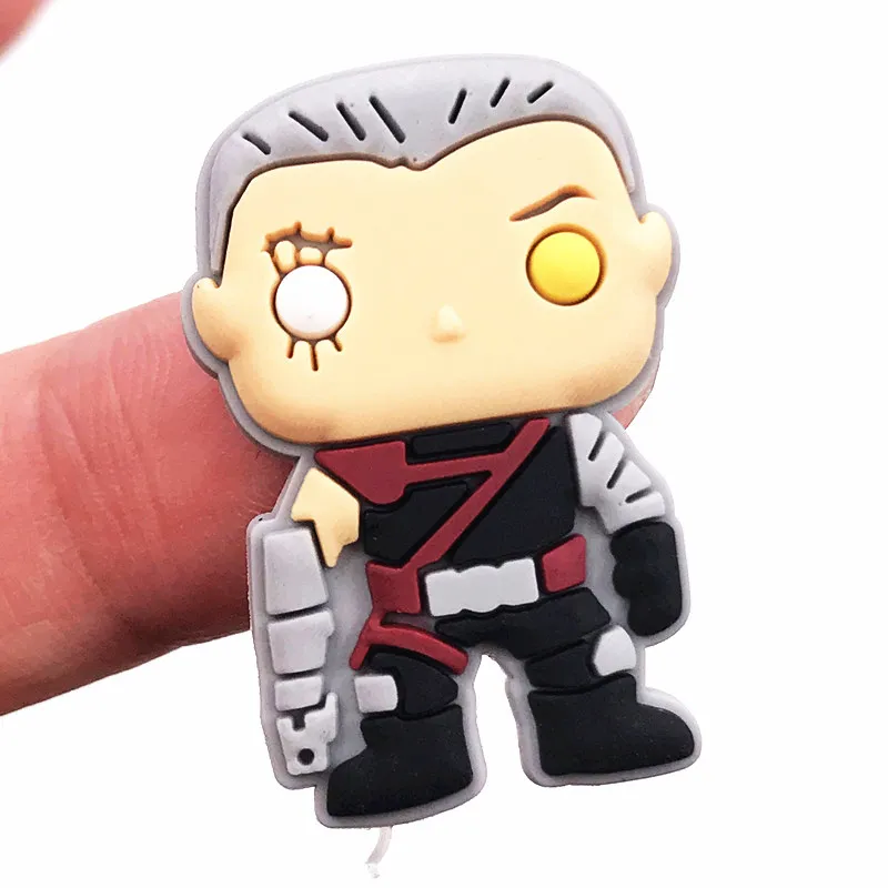 Оптовая продажа 100 шт. Hawkeye Капитан Америка муравей Мужская икона ПВХ плоская