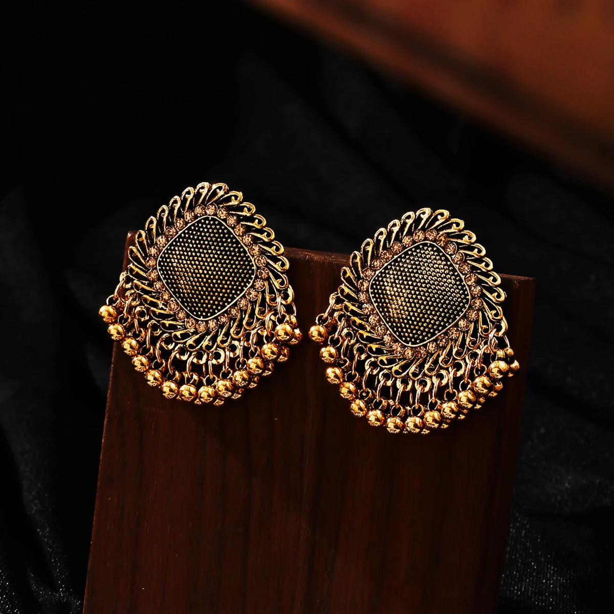 

Wedding Earrings Indian Jhumka Vintage Beads Tassel Ethnic Gold Color Square Tassel Drop Earrings Brincos Jewelry Pendientes