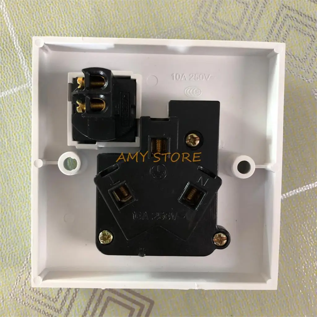 86x86mm AC250V 10A Home Office 1 Push Button 3 Pin AU Socket Outlet Wall Switch Plate Square Panel White | Инструменты