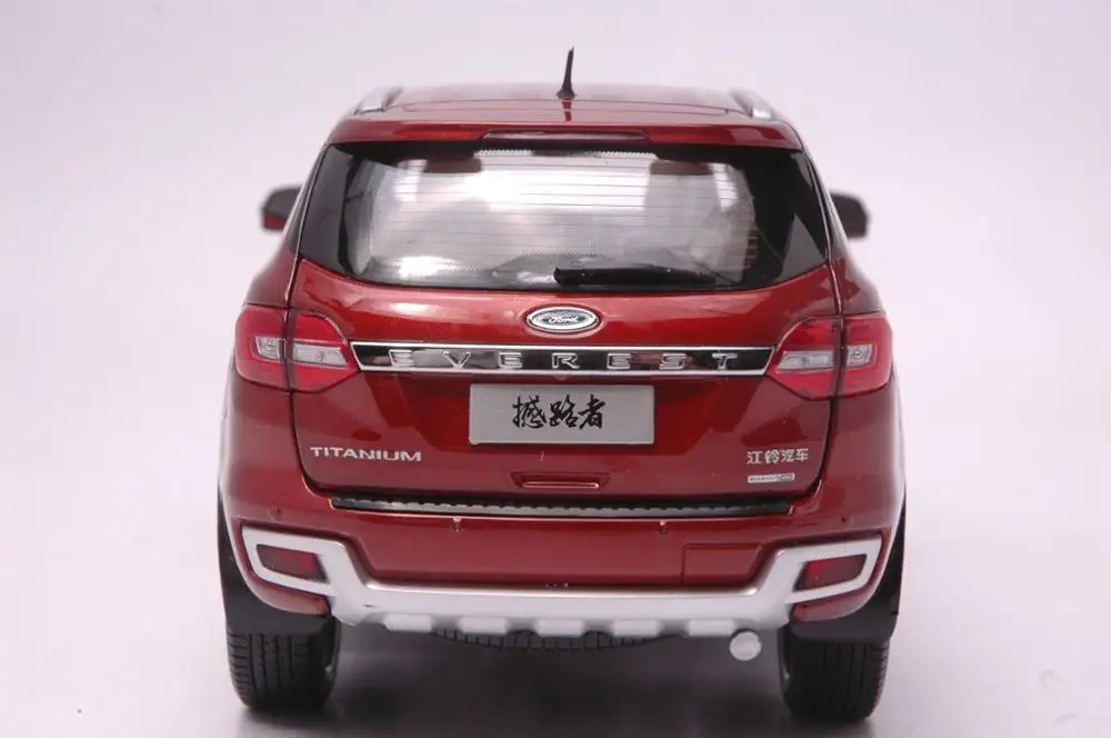 1:18 литая модель для Ford Everest Красного внедорожника игрушечный автомобиль из